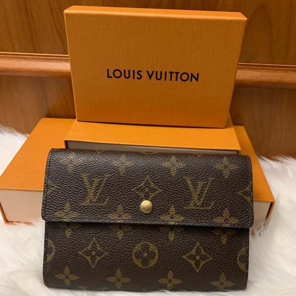 LV Timeless Monogram Medium Wallet 💖🌷 - Picture 15 of 16